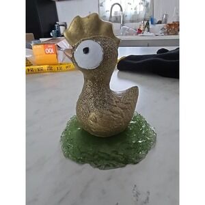 Handmade Resin Chicken On Bed Of Grass 696 Decoration Gift